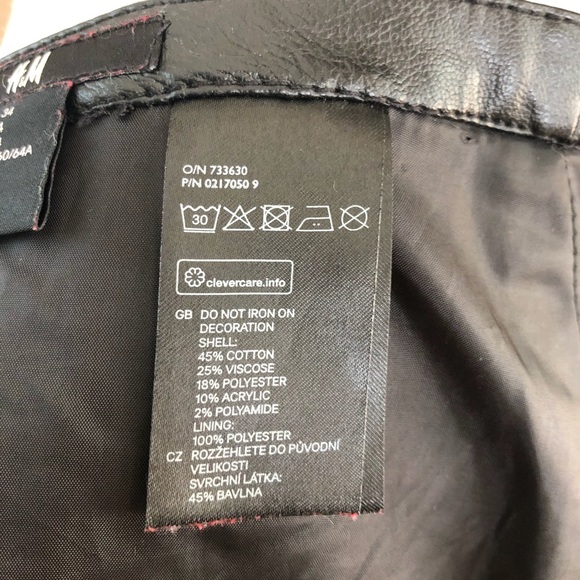 90’s H&M Tweed Mini Skirt - Picture 10 of 14